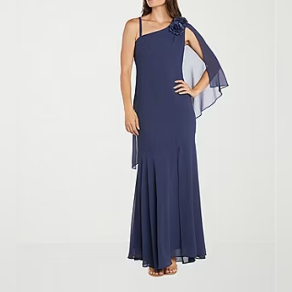 R & M Collections Sleeveless Evening Gown